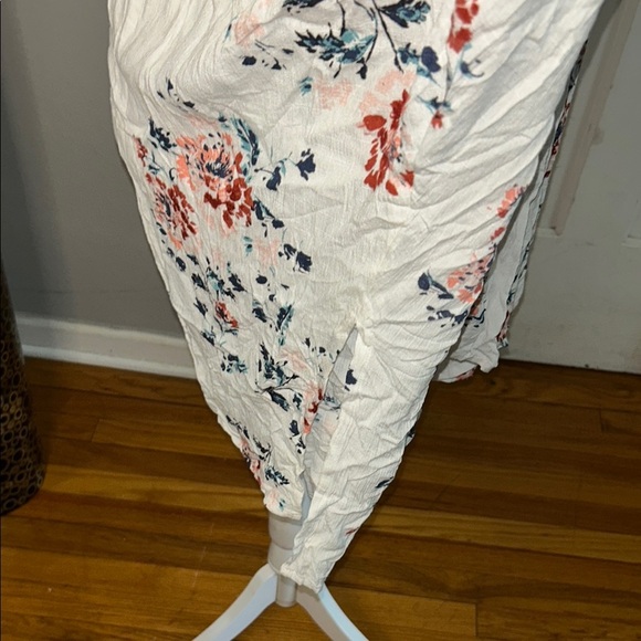 Maurices Floral Cream Poncho - Picture 6 of 8